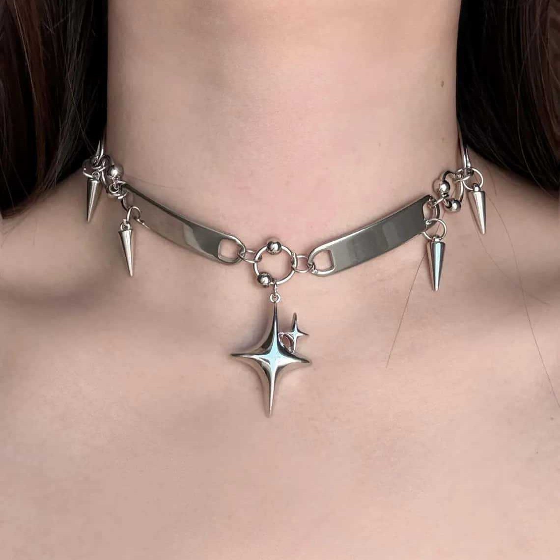 Goth Punk Spike Choker - قلادة نسائية بتصميم نجمة بانك مرصعة،