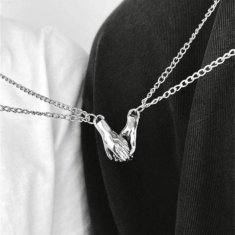 Magnetic Couple Matching Necklaces - طقم قلادة متطابقة للأزواج من قطعتين،