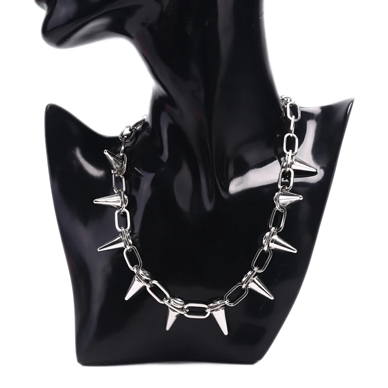 Goth Punk Spike Choker - قلادة ياقة بتصميم 