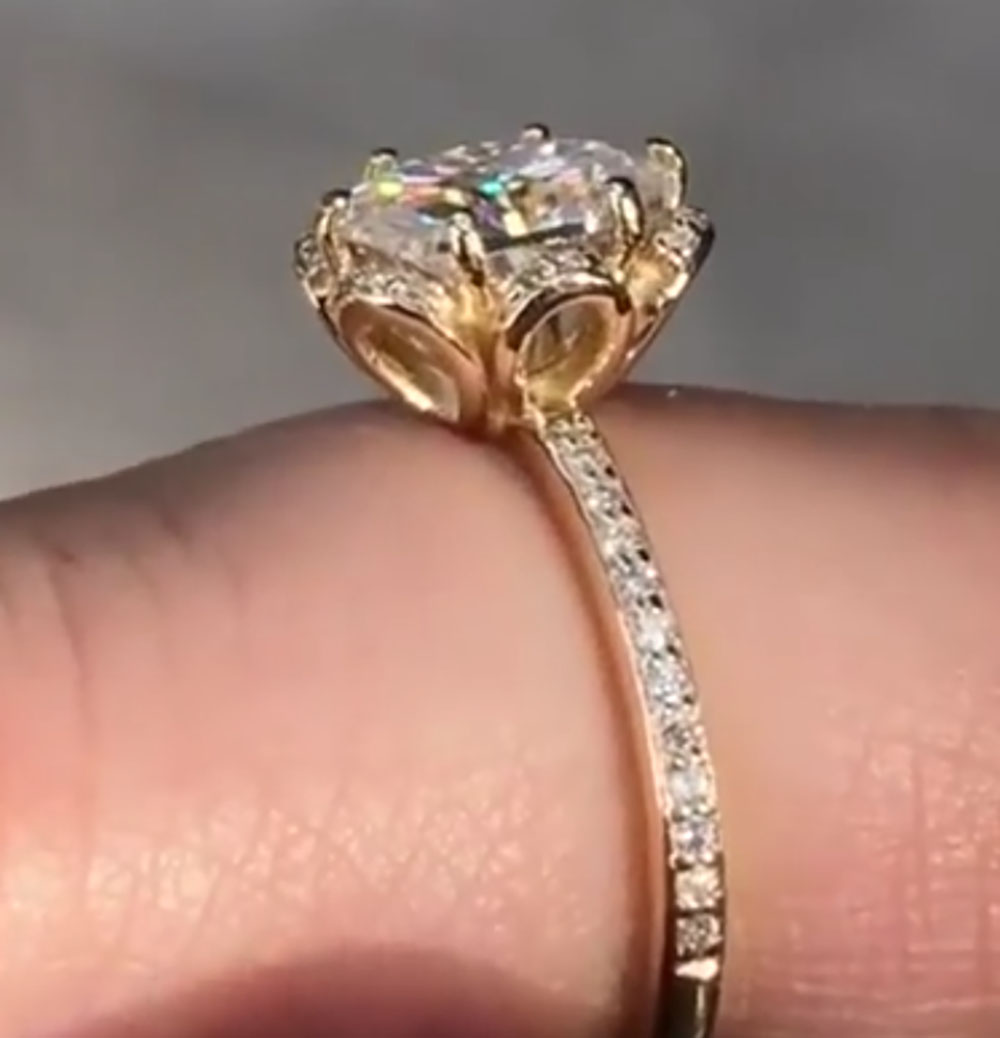 مخصص الصلبة 14K الذهب الأصفر ا - مراجعة Moissanite Engagement Ring 1 Carat وسعره