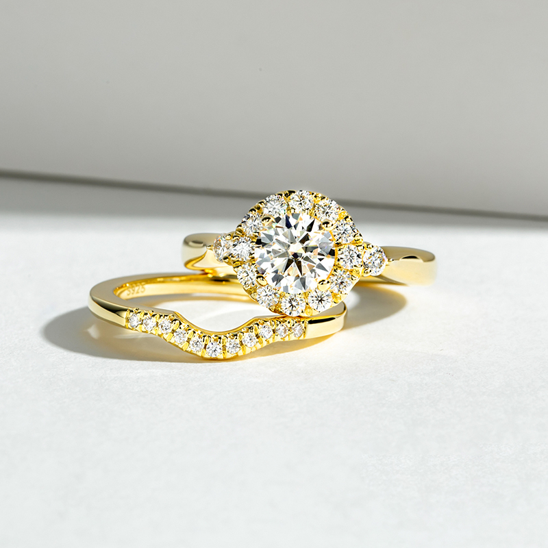 مجموعة خواتم الخطوبة الذهبية ا - مراجعة Moissanite Engagement Ring 1 Carat وسعره