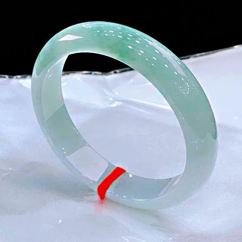 ميانمار، سوار من اليشم الجليدي - مراجعة Bracelets وسعره