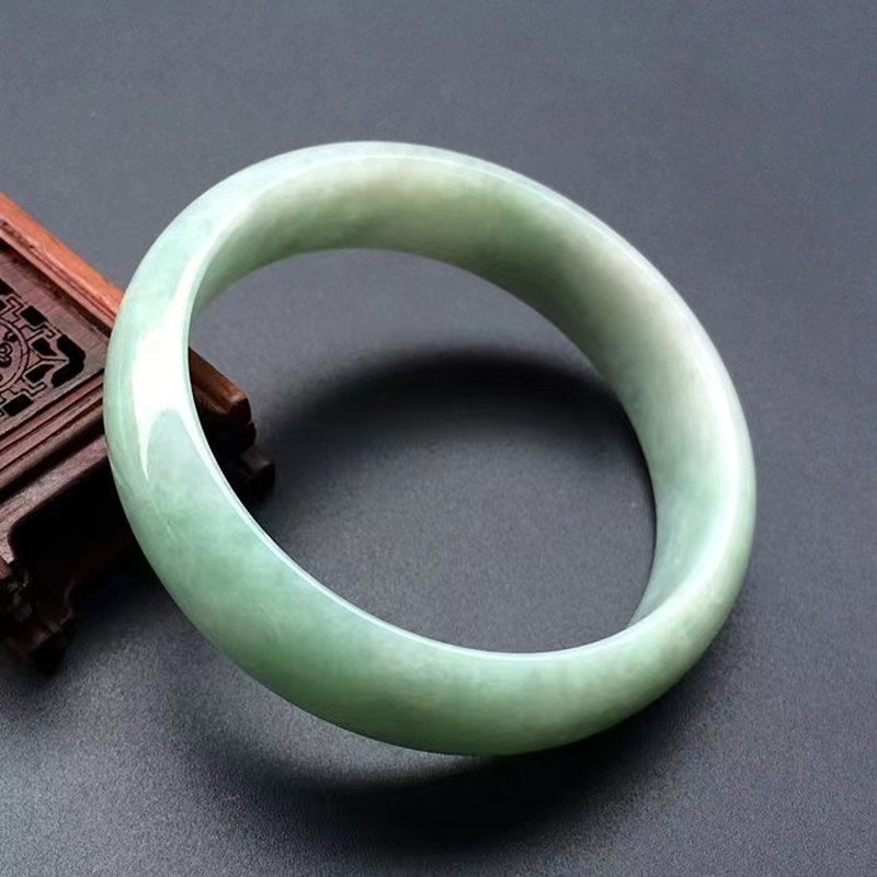 اليشم للنساء، سوار اليشم الأخض - مراجعة Bracelets وسعره