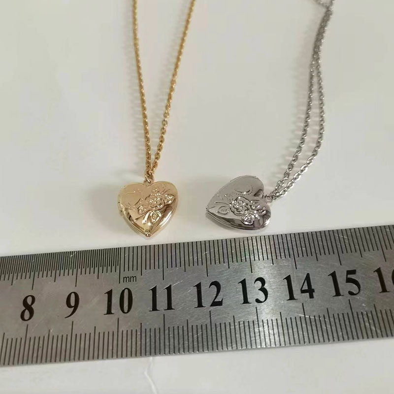صغيرة القلب قلادة للرجال والنس - مراجعة Heart Locket Necklace Photo وسعره