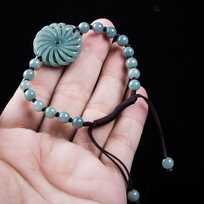سوار من اليشم الطبيعي من الدرج - مراجعة Bracelets وسعره