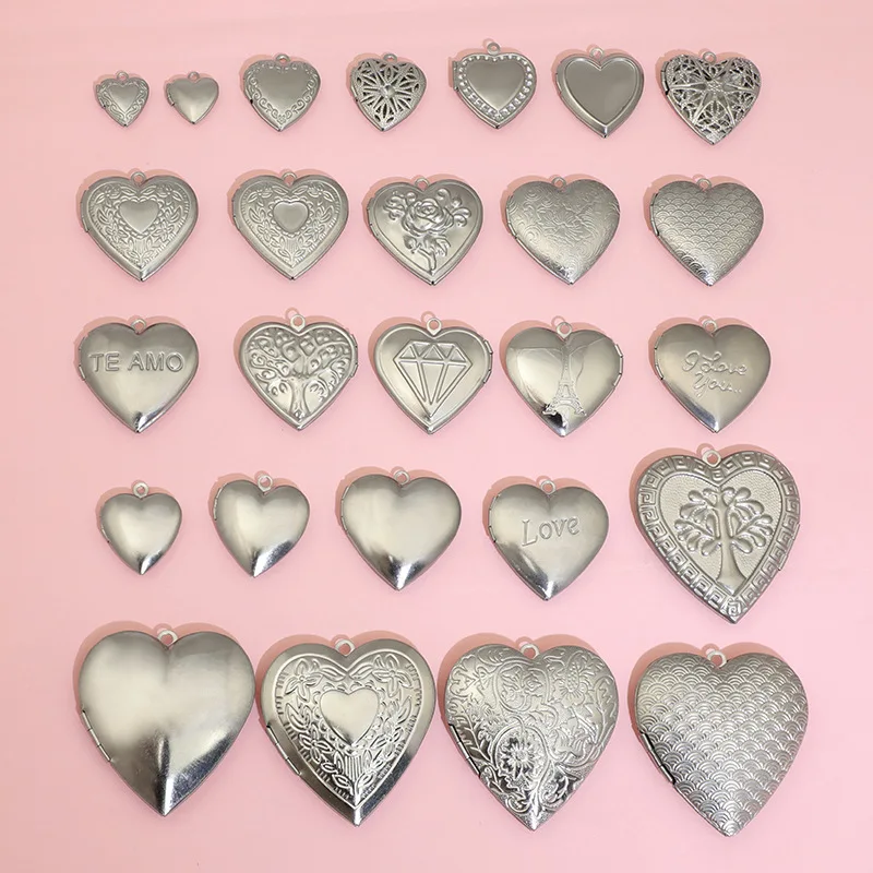 مدلاة على شكل قلب من الفولاذ ا - مراجعة Heart Locket Necklace Photo وسعره