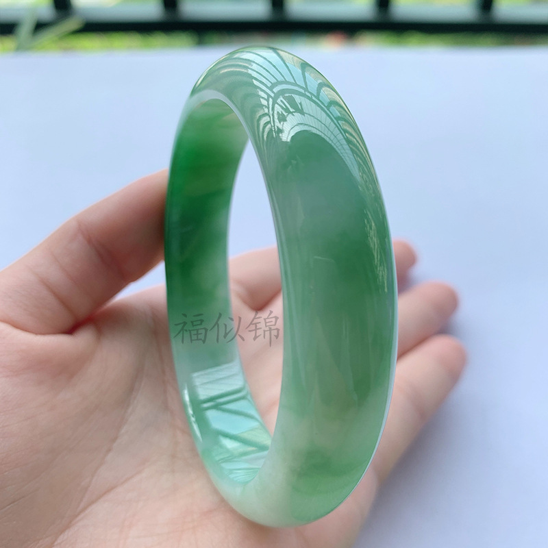 سوار من اليشم الجليدي من منجم  - مراجعة Bracelets وسعره