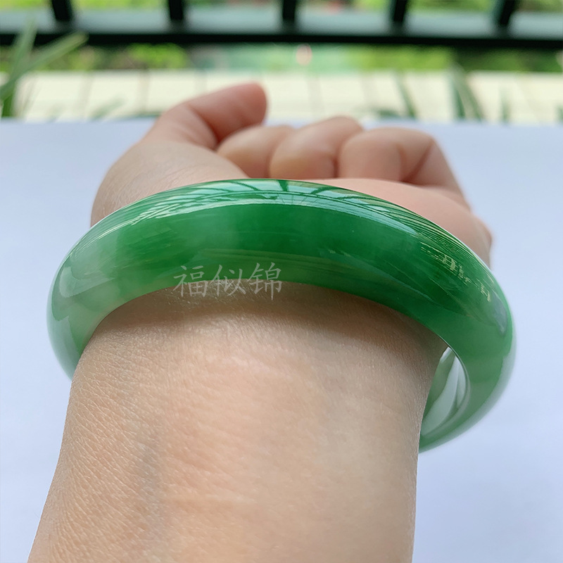 سوار من اليشم الجليدي من منجم  - مراجعة Bracelets وسعره