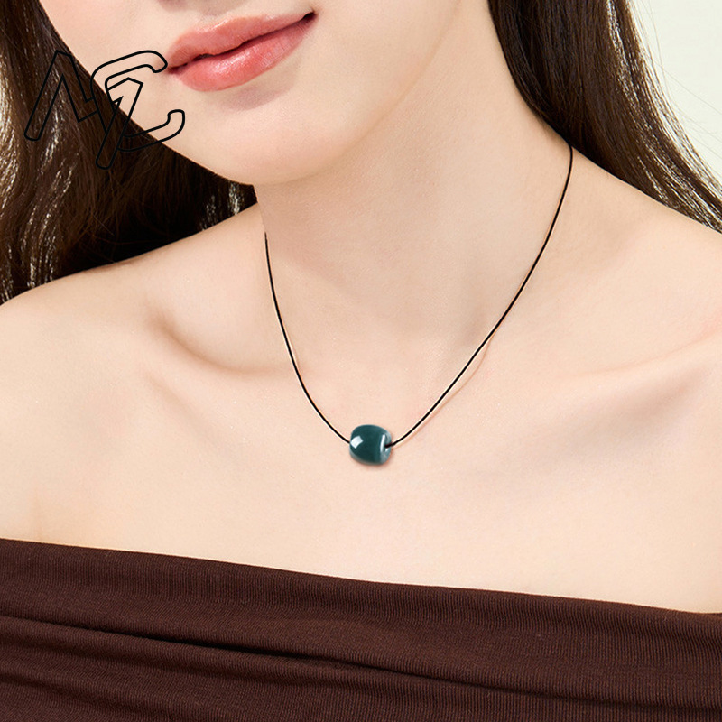قلادة خرز من الزمرد الطبيعي ال - مراجعة Necklaces وسعره