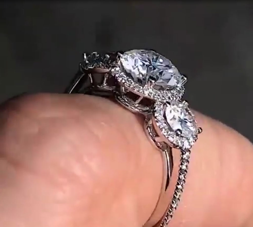 مخصص ريال البلاتين PT950 النسا - مراجعة Moissanite Engagement Ring 1 Carat وسعره
