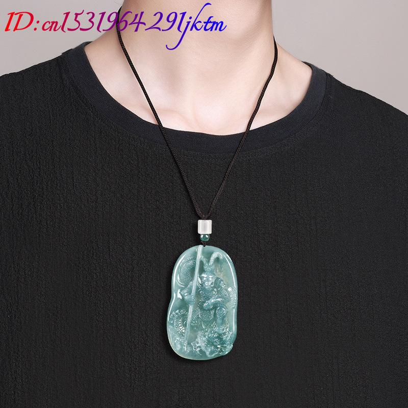 قلادة الملك القرد من اليشم الب - مراجعة Necklaces وسعره